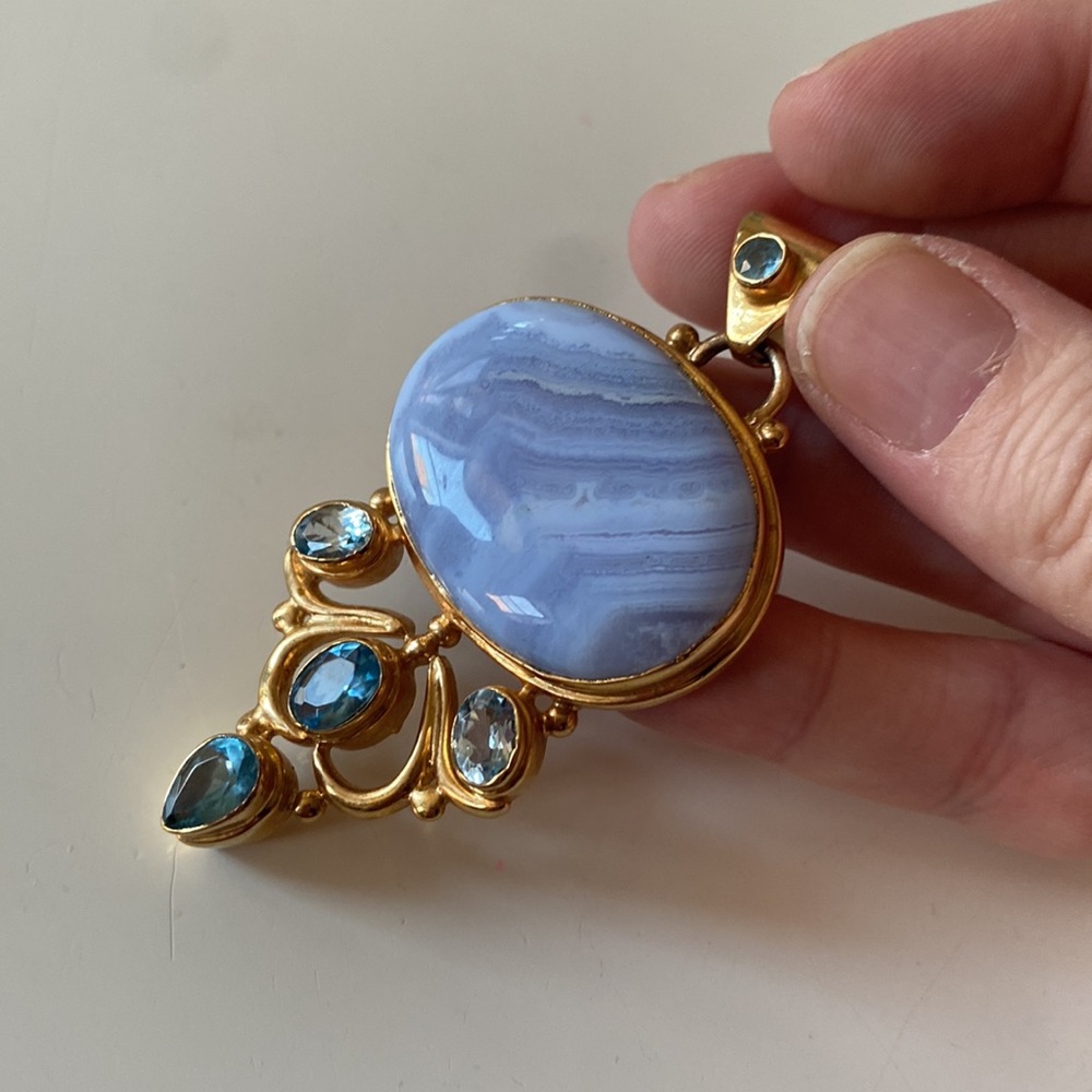 Blue Lace Agate Stone Pendant purple stone jeweled - Picture 6 of 6